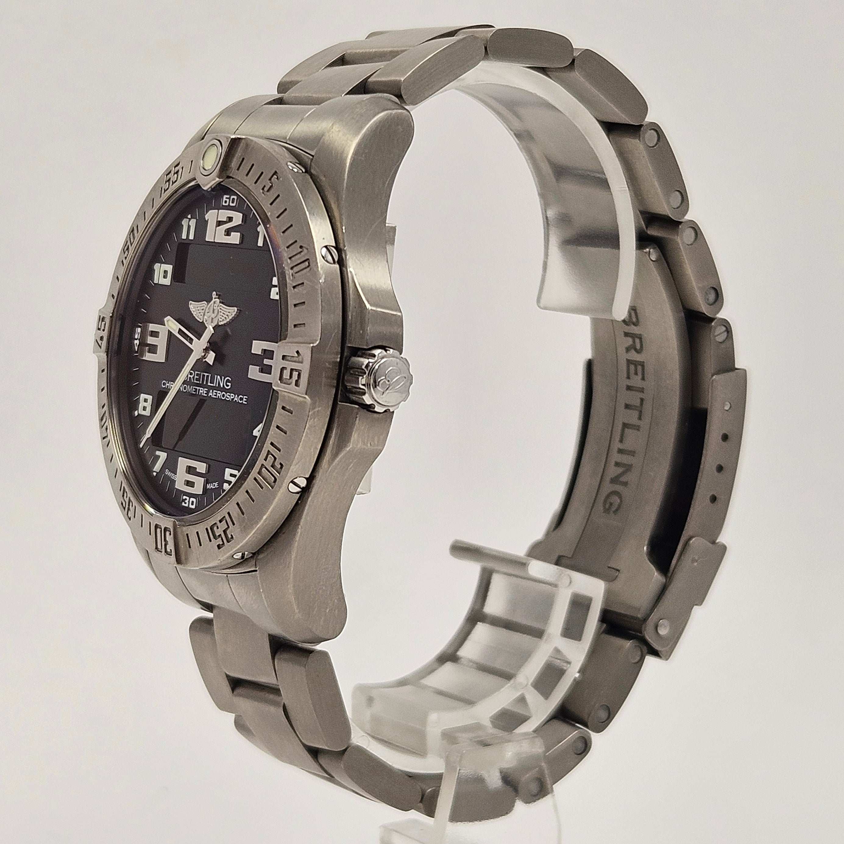 Reloj Breitling Navitimer Titanium Multifuciones